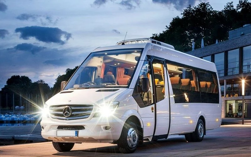 Popular Minibus Rental Uses